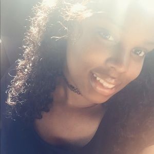 Meet your Posher, Shawna